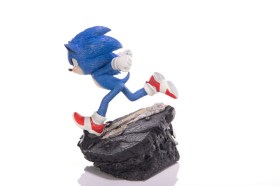Sonic Standoff Sonic the Hedgehog 2 Statue by First 4 Figures