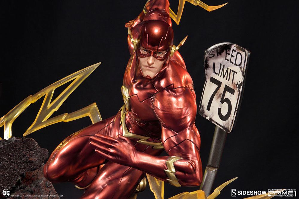 sideshow flash statue