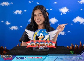 Sonic Title Screen Sonic the Hedgehog Statue by First 4 Figures