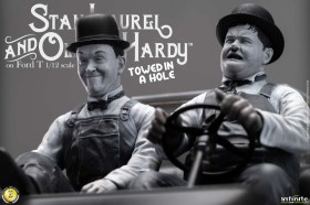 Ford T Laurel & hardy towed in a hole 1/12 scale by Infinite Statue