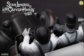 Ford T Laurel & hardy towed in a hole 1/12 scale by Infinite Statue