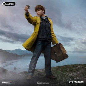 Mikey Walsh (40th anniversary) The Goonies Art 1/10 Scale Statue by Iron Studios
