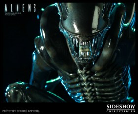 Alien Warrior Maquette by Sideshow Collectibles