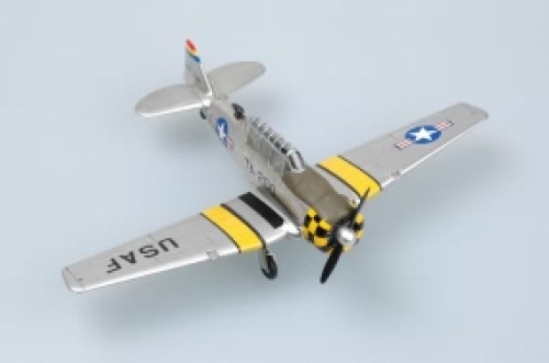 T6G Texan Advanced Trainer Aircraft by Hobby Boss