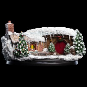 35 Bagshot Row Christmas Edition The Hobbit An Unexpected Journey Statue by Weta