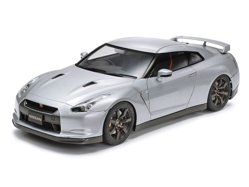 1/24 NISSAN GT-R by Tamiya