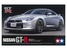 1/24 NISSAN GT-R by Tamiya