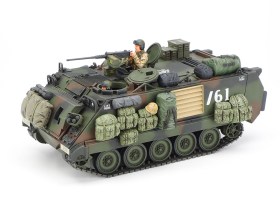 1/35 U.S. M113A2 ARMORED PERSONNEL CARRIER DESERT VERSION by Tamiya