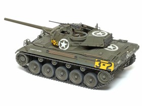 1/35 U.S. TANK DESTROYER M18 HELLCAT by Tamiya