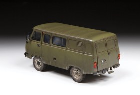 Russian Military Van UAZ 3909 by Zvezda