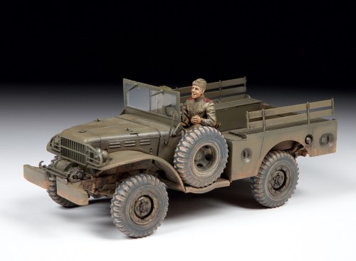 US WWII Military-purpose vehicle 3/4 T WC-52 by Zvezda