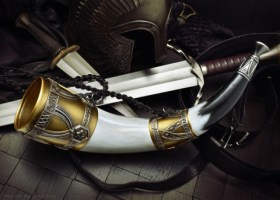 Horn of Gondor Lord of the Rings 1/1 Scale Replica by United Cutlery