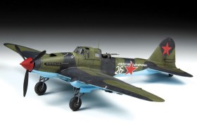 Soviet two-seat attack aircraft IL-2 shturmovik (mod.1943) by Zvezda