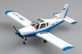 Czechoslovakian trainer airplane Zlin Z-42M by Hobby Boss