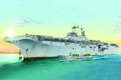 USS Kearsarge LHD-3 by Hobby Boss