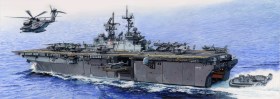 1/350 USS IWO JIMA LHD-7 by Trumpeter