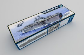 1/350 USS IWO JIMA LHD-7 by Trumpeter