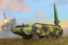 Russian 9K79 Tochka (SS-21 Scarab) IRBM by Hobby Boss