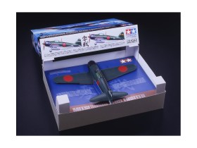 1/32 SCALE MITSUBISHI A6M5 ZERO MODEL 52 by Tamiya