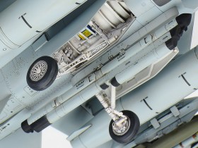 1/48 SCALE LOCKHEED MARTIN® F-16®C [BLOCK 25/32] FIGHTING FALCON® ANG by Tamiya