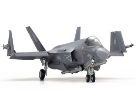 1/48 SCALE LOCKHEED MARTIN® F-35®C LIGHTNING II® by Tamiya