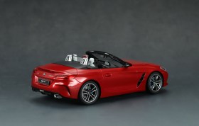 BMW Z4 M40i 1/24 by Meng