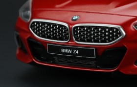 BMW Z4 M40i 1/24 by Meng