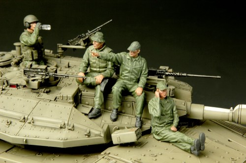 IDF Tank Crew 1/35 by Meng