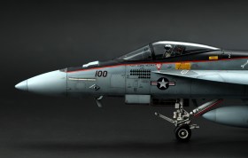1/48 Scale Boeing F/A-18E Super Hornet by Meng Models