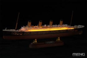 R.M.S. Titanic 1/700 by Meng