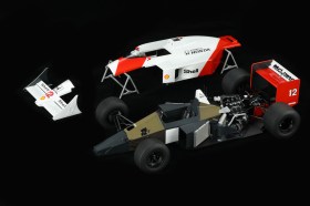 McLaren MP4/4 1988 1/12 by Meng