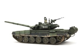 Russian Main Battle Tank T-72B3 1/35 by Meng