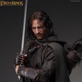 Aragorn Lord of the Rings 1/3 Statue by Queen Studios