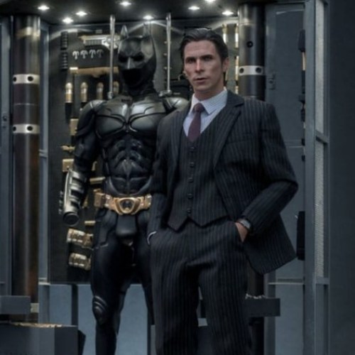 Batman Armory with Bruce Wayne (2.0) The Dark Knight 1/6 Action Figures & Diorama by Hot Toys