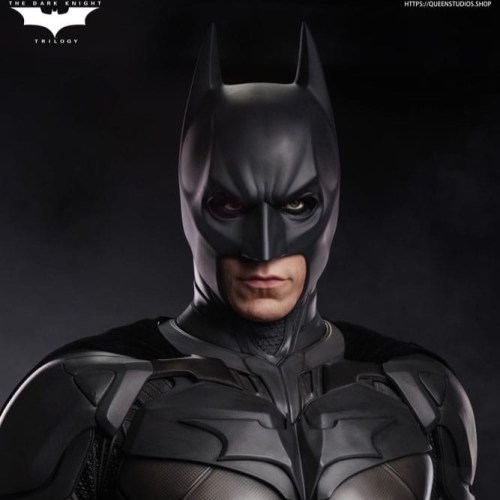 Batman Ultimate Edition The Dark Knight Life-Size Statue by Queen Studios