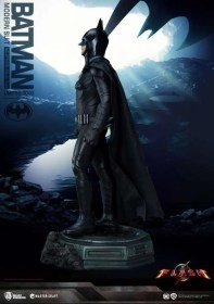 Batman Modern Suit Master Craft Statue by Beast Kingdom Toys
