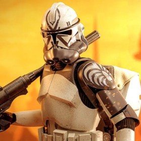 104th Battalion Wolfpack Clone Trooper Deluxe Version Star Wars The Clone Wars 1/6 Action Figure by Hot Toys