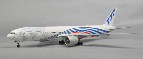 Civil airliner Boeing 777-300' ER by Zvezda