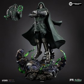 Doctor Doom Avengers Doomsday Legacy Replica 1/4 Statue by Iron Studios