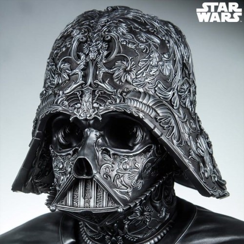 Darth Vader Star Wars Fine Art Bust by Sideshow Collectibles