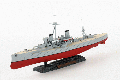 HMS Dreadnought by Zvezda