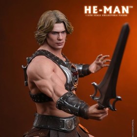 He-Man Masters of the Universe 1/6 Action Figure by Hot Toys