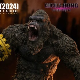 Kong with B.E.A.S.T. Glove Godzilla vs. Kong The New Empire Soft Vinyl Statue by Star Ace Toys
