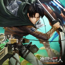 Levi Versus Beast Titan Attack on Titan 1/4 Statue by Prime 1 Studio