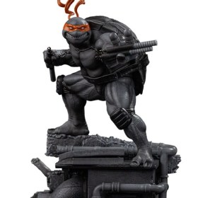 Michelangelo Black and White Variant Teenage Mutant Ninja Turtles Art 1/10 Scale Statue by Iron Studios