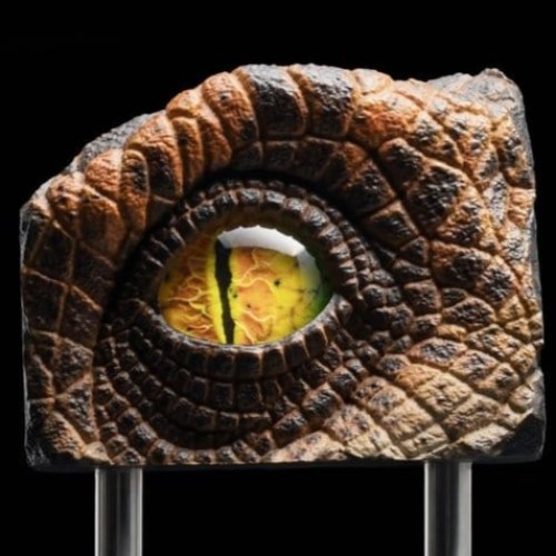 Male Velociraptor Eye Prop The Lost World Jurassic Park Replica Bust by ECC
