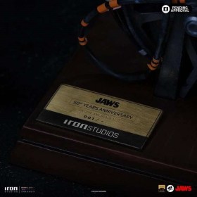 Steven Spielberg Jaws 50th anniversary Deluxe Art 1/10 Scale Statue by Iron Studios