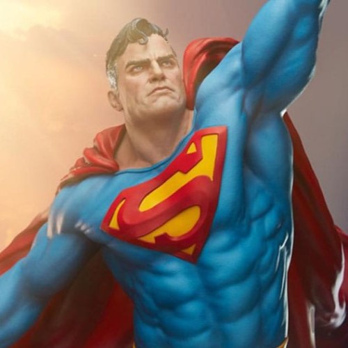 Superman DC Comics Premium Format Statue by Sideshow Collectibles