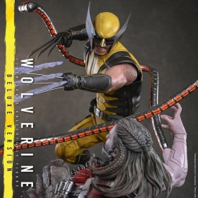 Wolverine (Deluxe Version) Marvel 1/6 Action Figure by Hot Toys