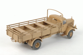 WWII German heavy 4wd cargo truck. Schwerer LKW 4, 5 t L4500A by Zvezda